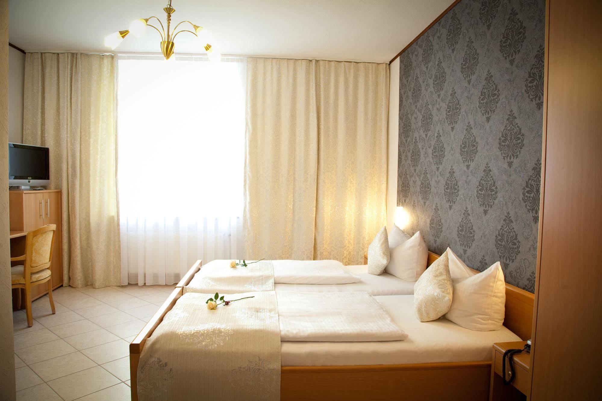 Hotel Engelbert Dusseldorf Ngoại thất bức ảnh